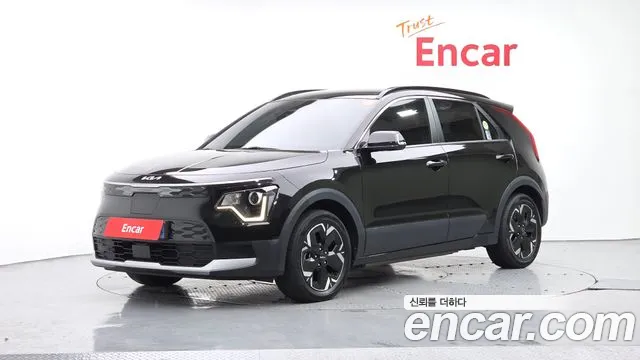 Kia Niro 2023 — photo 1