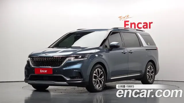 Kia Canival 2021 — photo 1