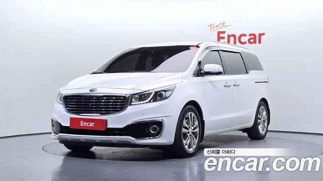 Kia Canival 2016 — photo 1