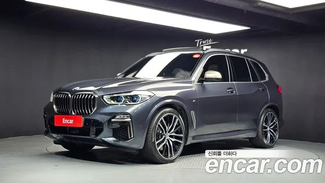 BMW X5 2021 — photo 1