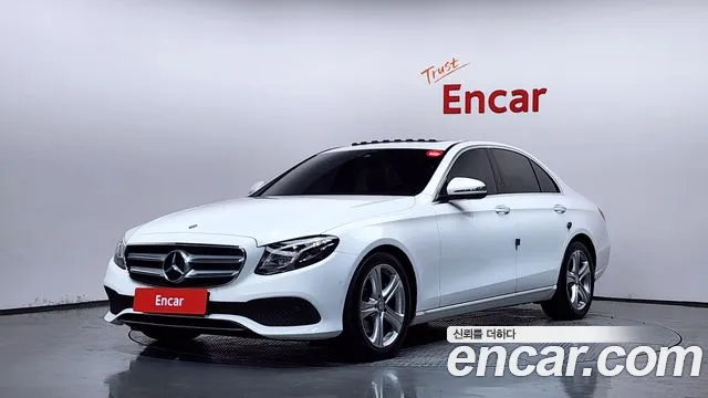 Mercedes-Benz E-Class 2017 — photo 1
