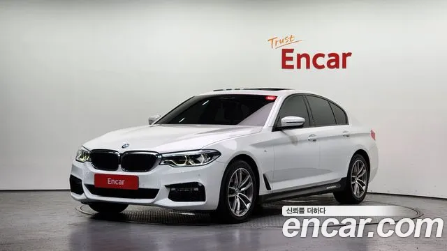 BMW 5-Series 2017 — photo 1