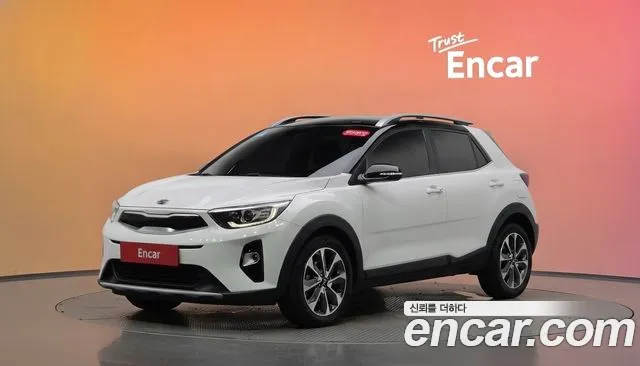 Kia Stonic 2019 — photo 1