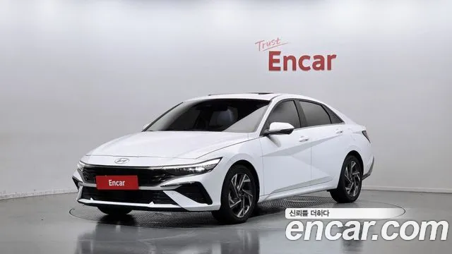 Hyundai AVANTE 2024 — photo 1