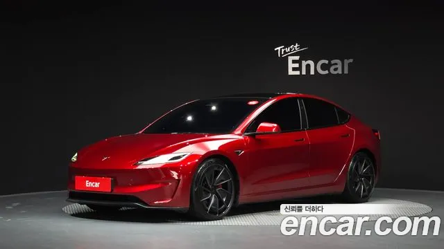 Tesla Model 3 2024 — photo 1