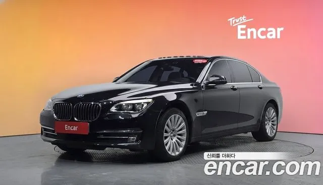 BMW 7-Series 2014 — photo 1