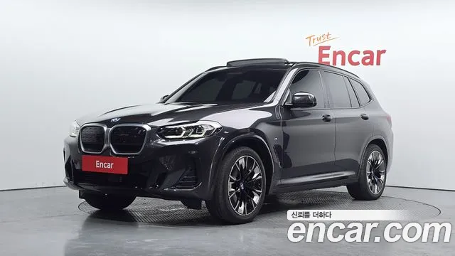BMW iX3 2023 — photo 1