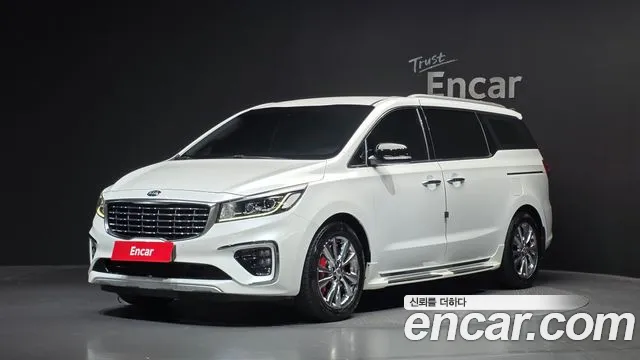 Kia Canival 2019 — photo 1