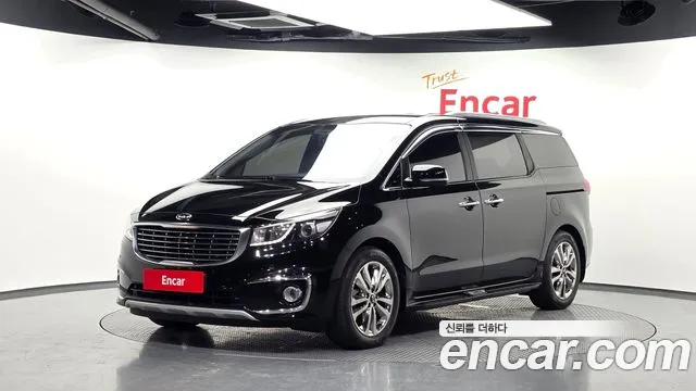 Kia Canival 2016 — photo 1