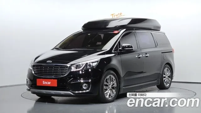 Kia Canival 2016 — photo 1