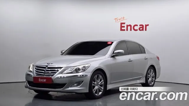 Hyundai Genesis 2012 — photo 1