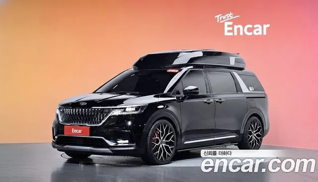 Kia Canival 2021 — photo 1