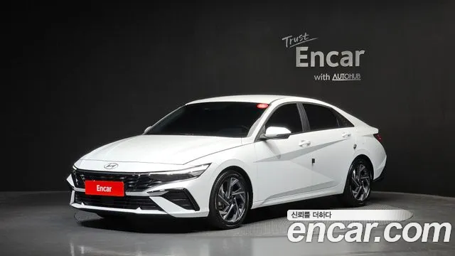 Hyundai AVANTE 2024 — photo 1