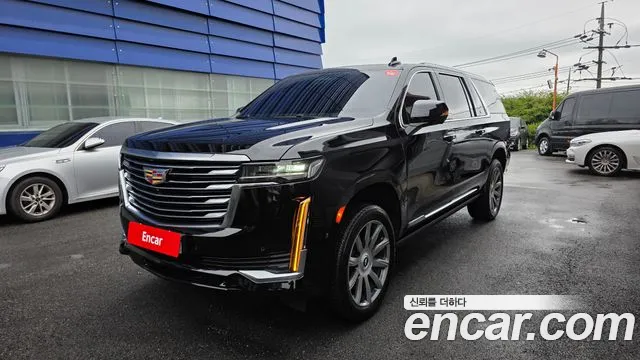 Cadillac Escalade 2022 — photo 1
