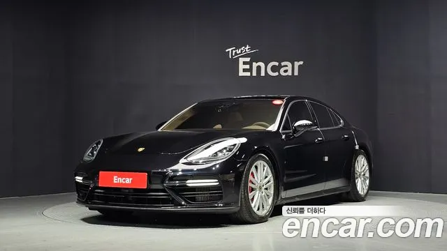 Porsche Panamera 2017 — photo 1
