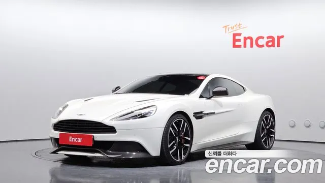 Aston Martin Vanquish 2015 — photo 1