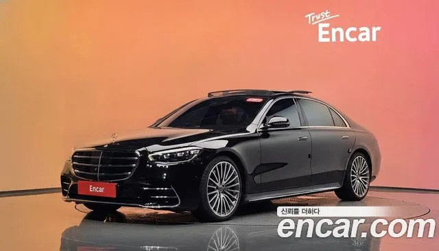 Mercedes-Benz S-Class 2024 — photo 1