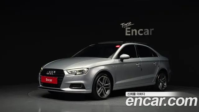 Audi A3 2020 — photo 1