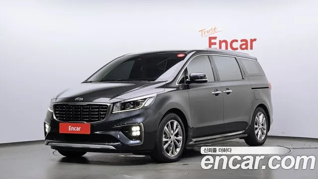 Kia Canival 2019 — photo 1