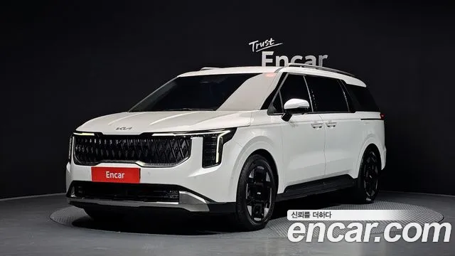 Kia Canival 2025 — photo 1