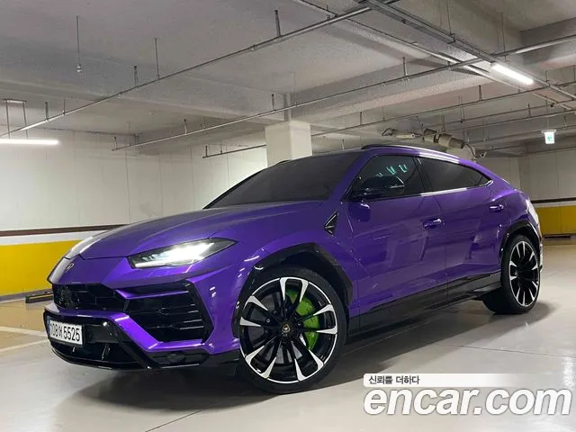 Lamborghini Urus 2022 — photo 1