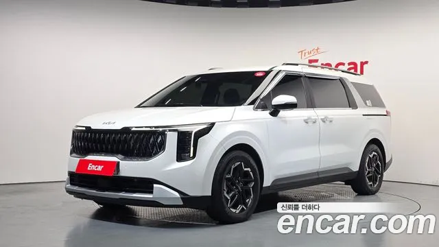Kia Canival 2025 — photo 1