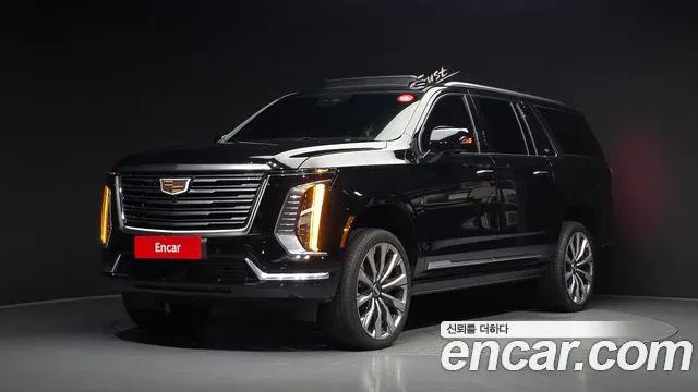 Cadillac Escalade 2025 — photo 1
