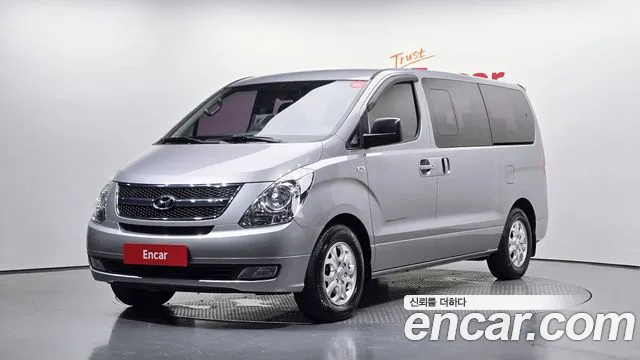 Hyundai Starex 2011 — photo 1
