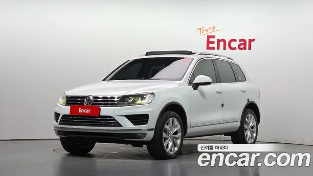 Volkswagen Touareg 2015 — photo 1