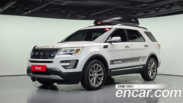 Ford Explorer 2016 — photo 1
