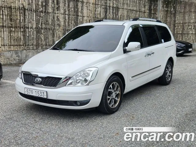 Kia Canival 2014 — photo 1