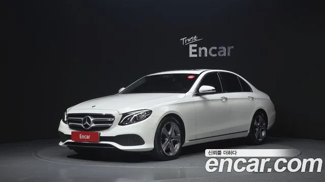 Mercedes-Benz E-Class 2019 — photo 1