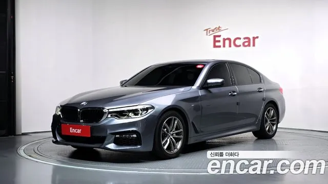 BMW 5-Series 2017 — photo 1