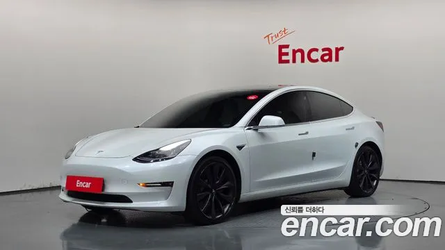 Tesla Model 3 2020 — photo 1