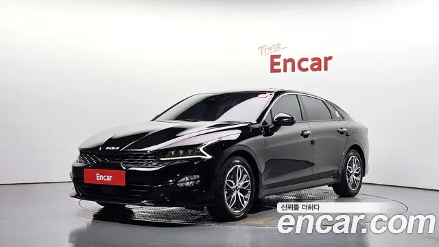 Kia K5 2023 — photo 1