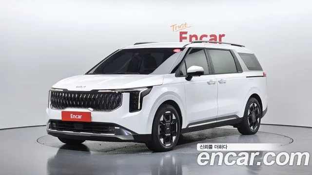 Kia Canival 2025 — photo 1