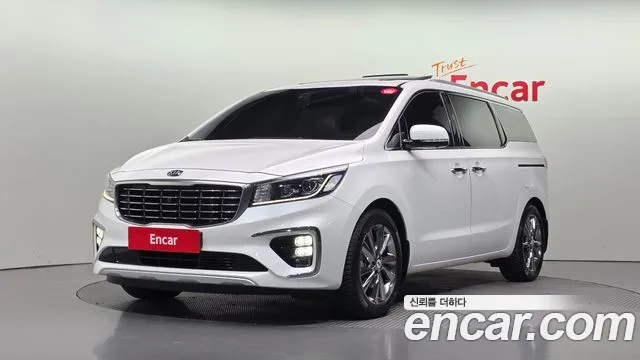 Kia Canival 2019 — photo 1