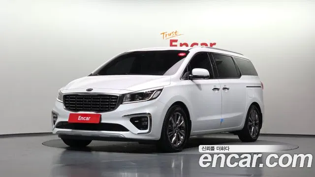 Kia Canival 2020 — photo 1