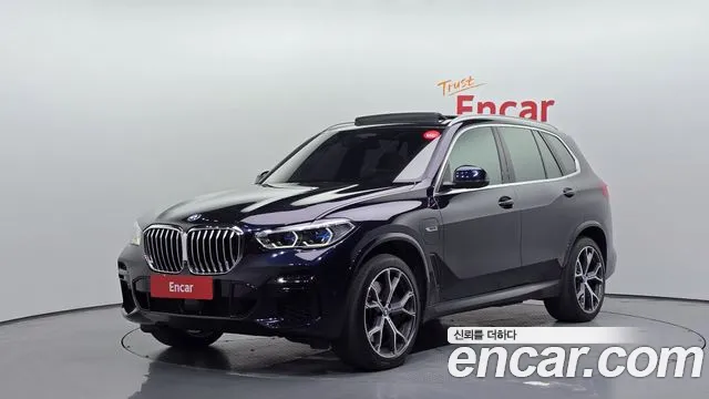 BMW X5 2022 — photo 1