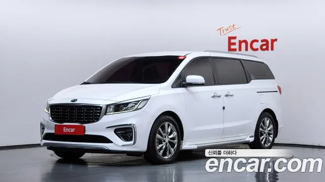 Kia Canival 2019 — photo 1