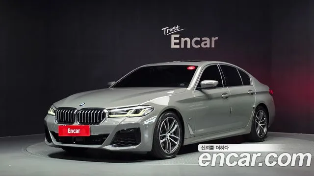 BMW 5-Series 2021 — photo 1
