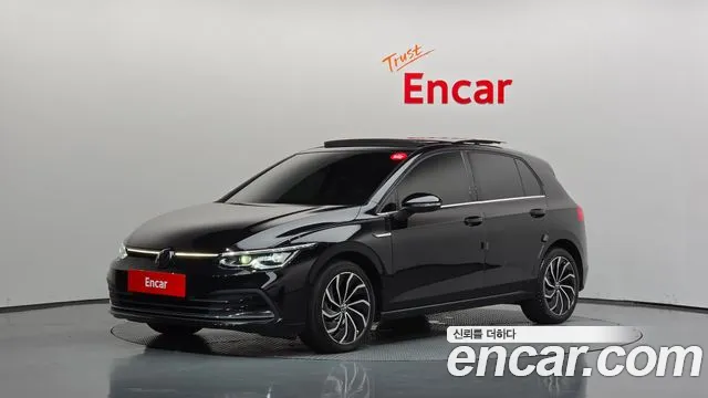 Volkswagen Golf 2023 — photo 1