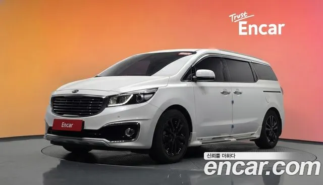 Kia Canival 2018 — photo 1