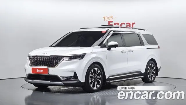 Kia Canival 2023 — photo 1