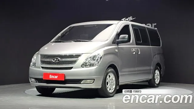 Hyundai Starex 2015 — photo 1