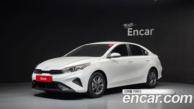 Kia K3 2023 — photo 1
