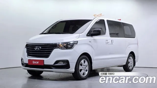 Hyundai Starex 2020 — photo 1