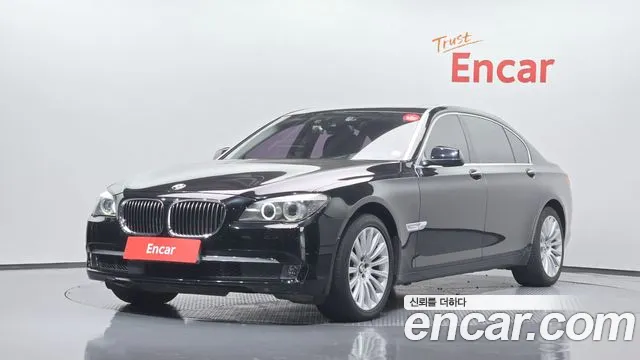 BMW 7-Series 2012 — photo 1