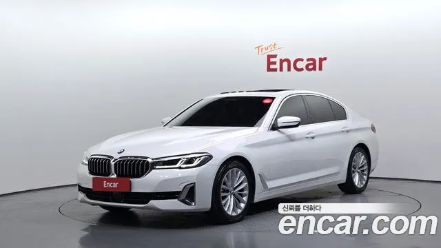 BMW 5-Series 2021 — photo 1
