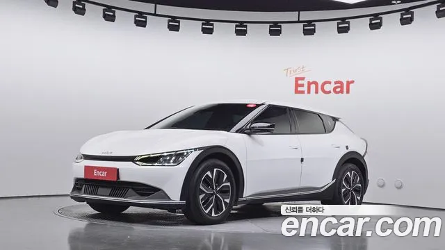 Kia EV6 2022 — photo 1